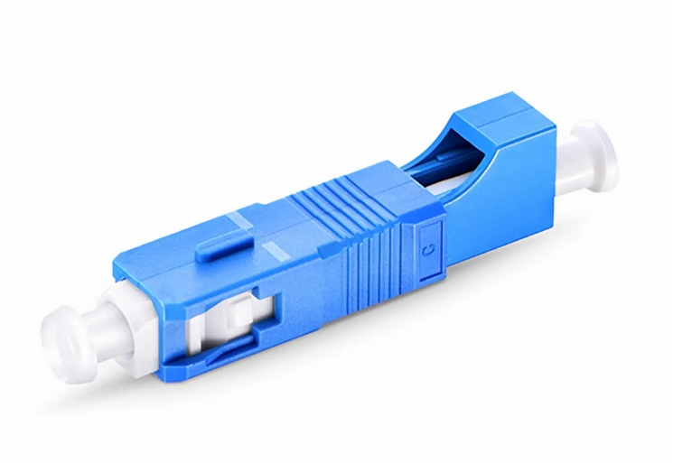 Adaptateur/Coupleur de Fibre Optique LC/UPC Femelle vers SC/UPC Mâle Simplex OS2 Monomode sans Bride