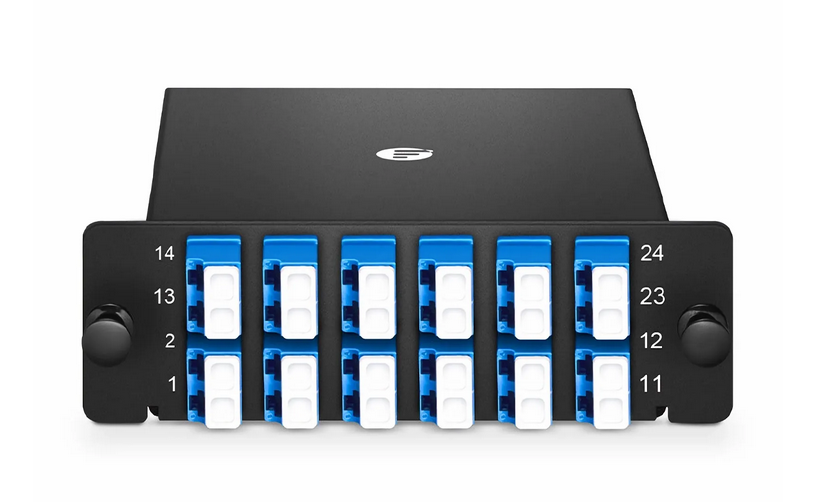 Cassette d'Épissure LC FHD® avec Pigtails, 24 Fibres OS2 Monomode, 12x LC UPC Duplex (Bleu), 0,3dB max