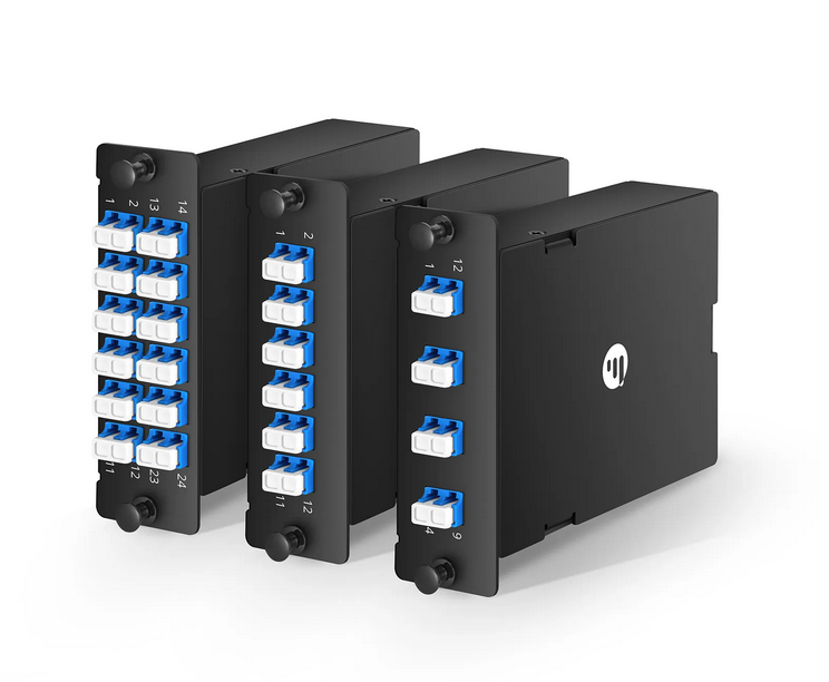 Cassette FHD® personnalisée MTP®-8/12/24 vers LC/SC/MDC OS2/OM3/OM4/OM5