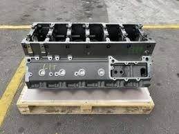 Bloc-cylindres nu pour moteur Doosan P222LE